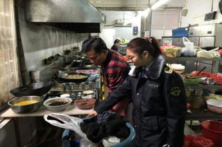 朝陽(yáng)食藥所開(kāi)展餐飲服務(wù)單位專(zhuān)項(xiàng)檢查，筑牢轄區(qū)食品安全防線